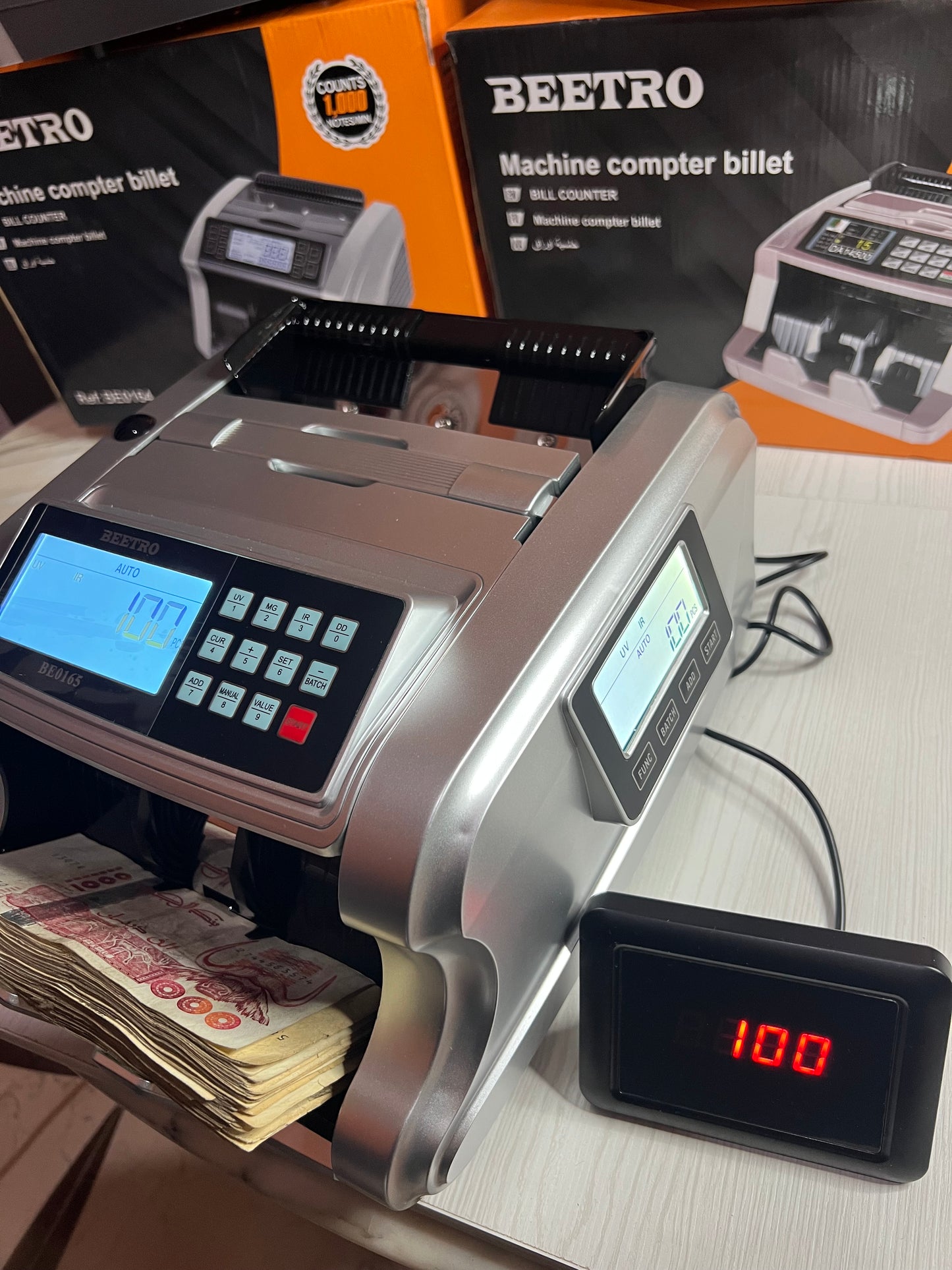 Compeuse et Detecteurs Billet BEETRO 0165 كبيرة3 فيشار