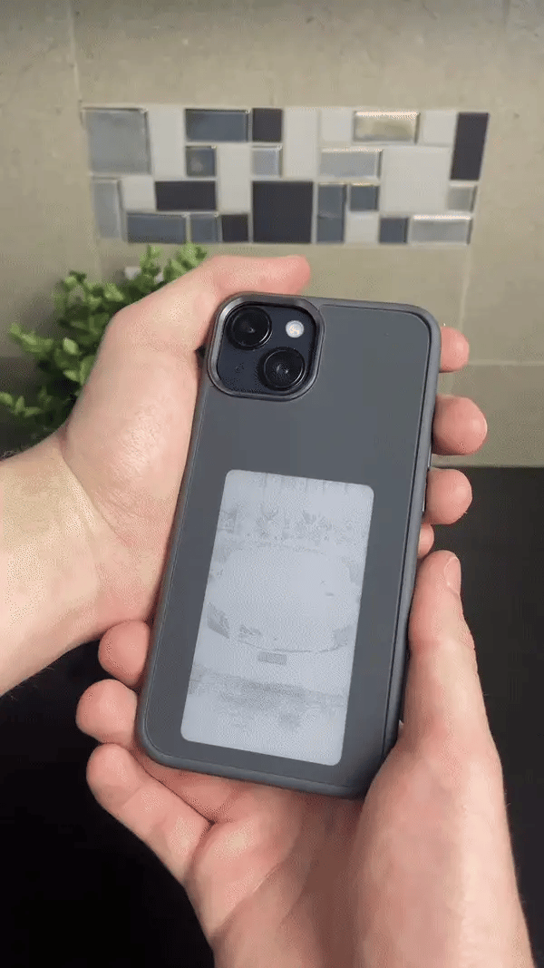 SmartCover - الكوفر الذكي اللي يغيّر اللصور بضغطة زر