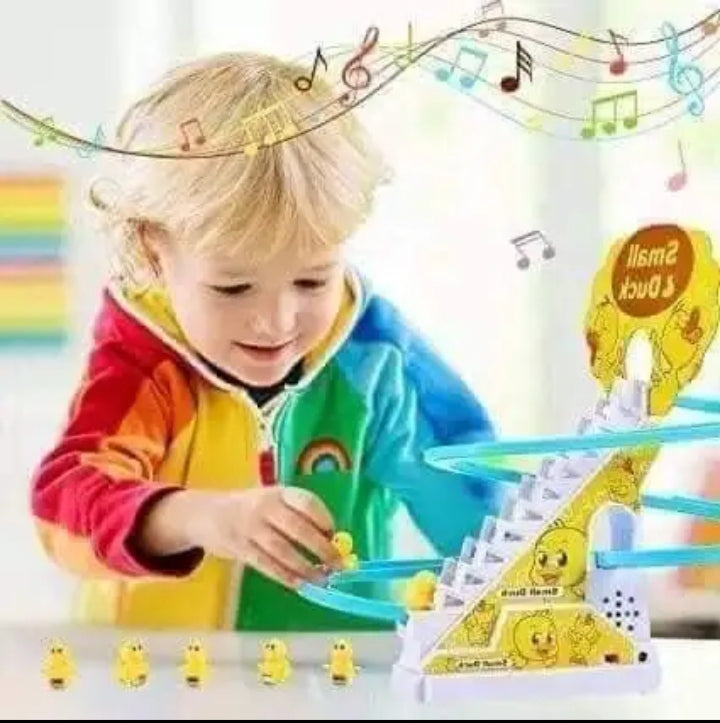 🚨لعبة سباق البط 🐤🐥اللطيف مع الموسيقى🎶 و الأضواء